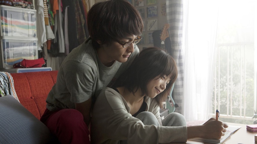 Solanin (2010) - Taneda and Meiko at home in their small apartment